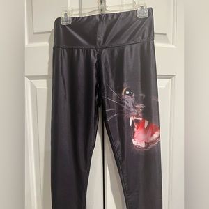 LOTUS Leggings / Black 🖤🐈‍⬛ Cat - Realistic Look Pic